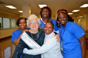 From left to right: Elizabeth Ross, Angela Knight, Shonda Young and LaStarla Simmons with Ms. Alabama Nursing Home 2014 Edna Farrell.